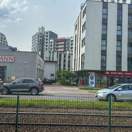Elegant Two-Room Apartment, Sleeps 4, Near Turon Arena, With Balcony Kraków Exteriör bild