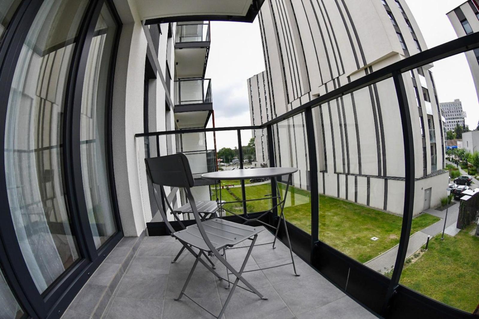 Elegant Two-Room Apartment, Sleeps 4, Near Turon Arena, With Balcony Kraków Exteriör bild